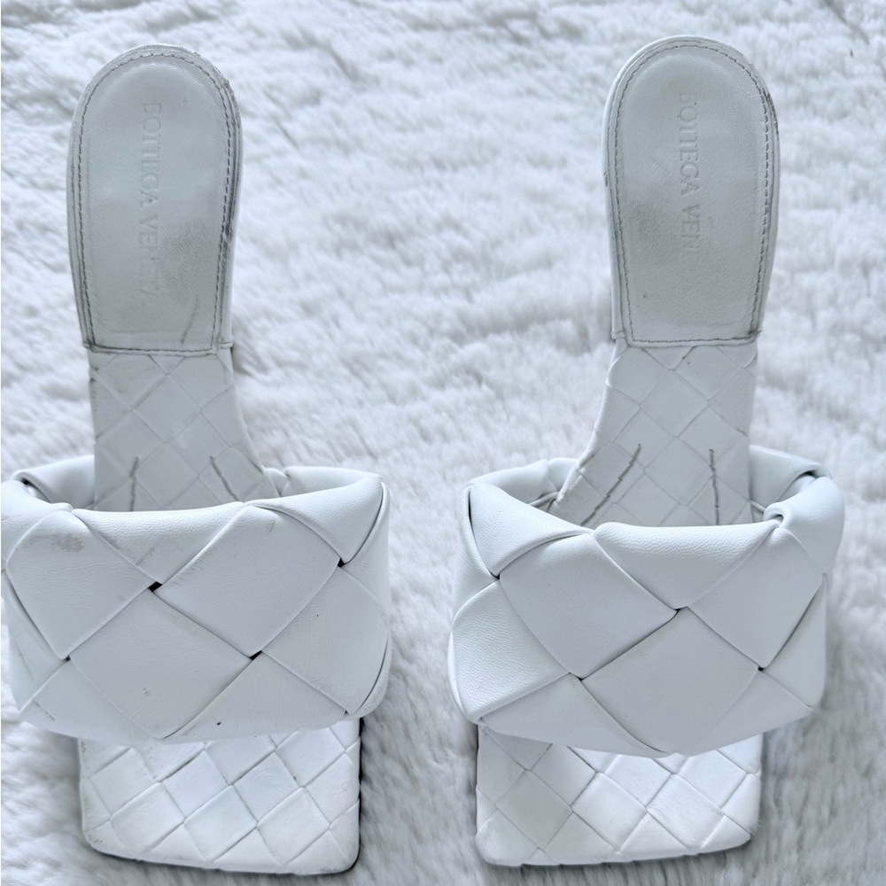 BOTTEGA VENETA
White Intrecciato Lido Heeled Sandals